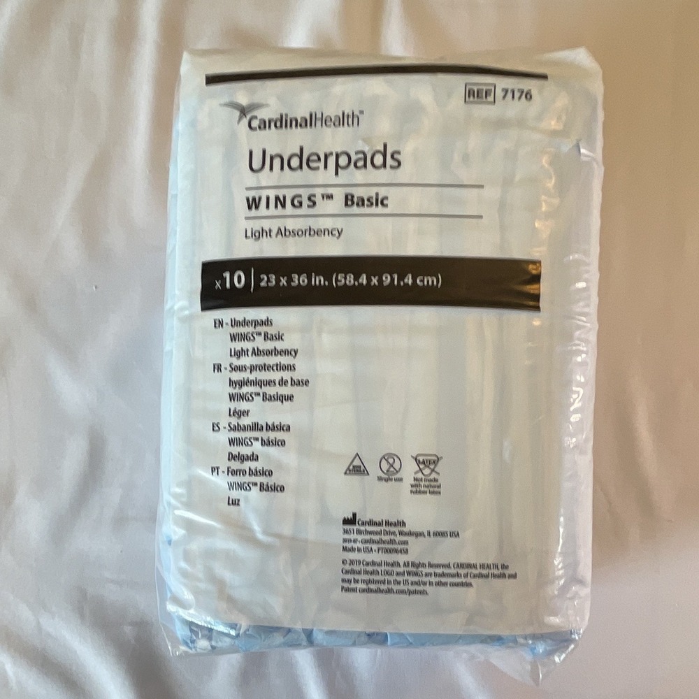 Cardinal Health WINGS Basic Underpads Light Absorbency 23 x 36 in 10 Ct